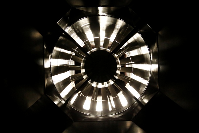 Jednostupňový axiální ventilátor s průměrem oběžného kola 2,8 m a příkonem 261 kW