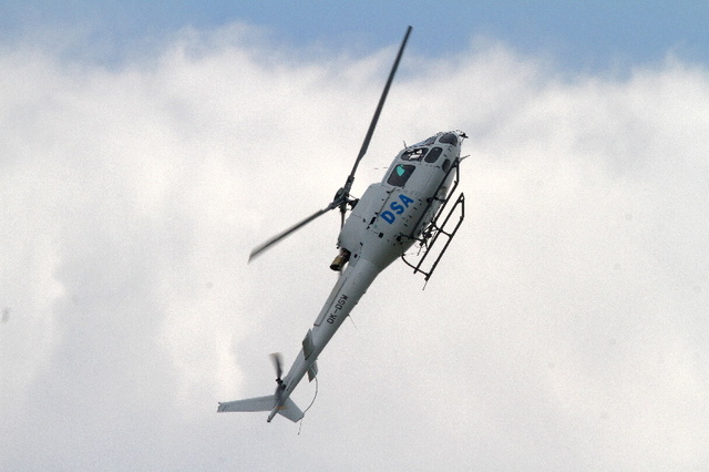 Akrobatické kousky s vrtulníkem EC135