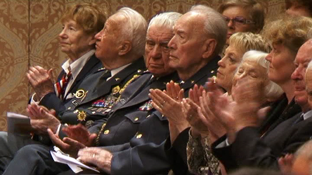 Čestná místa patřila válečným veteránům