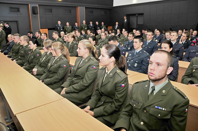 Studenti UO během setkání s prezidentem republiky