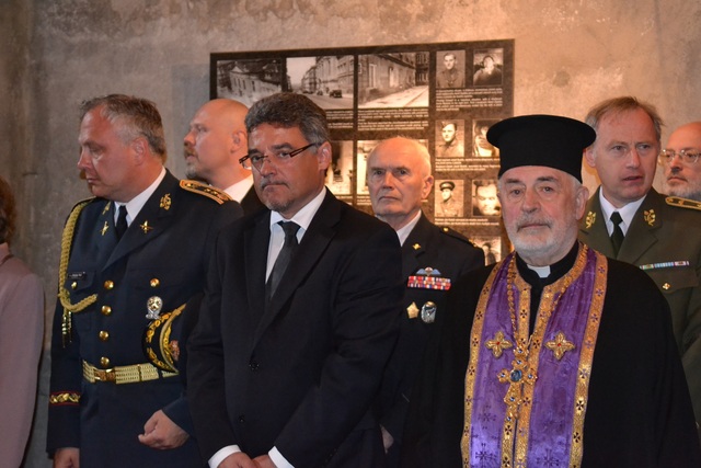 Pieta se konala v kryptě kostela, kde parašutisté ukončili své životy