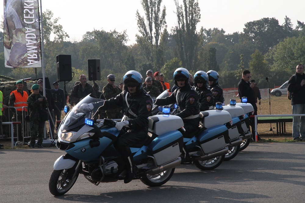 Exhibice Hradní stráže na motocyklech