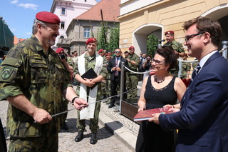 Publikaci slavnostně pokřtil i NGŠ AČR armádní generál Aleš Opata