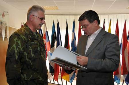Ve Vyškově s velitelem plk.gšt. Jánem Kožiakem