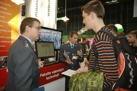 Na veletrhu vzdělávání Gaudeamus 2011 se prezentuje i Univerzita obrany