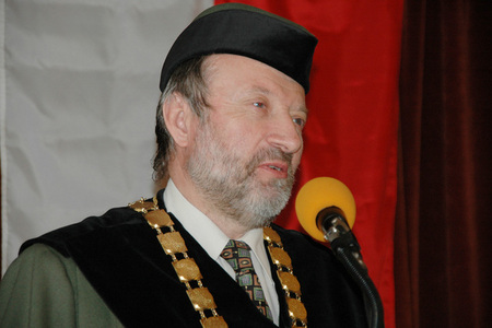 Závěrem vystoupil se svou zdravicí prorektor pro studijní a pedagogickou činnost UO profesor Zemánek
