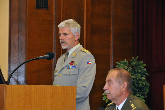 Náčelník Generálního štábu AČR generál Pavel, poděkoval válečným veteránům za jejich hrdinství a podtrhl, že v nich mají současní vojáci své vzory