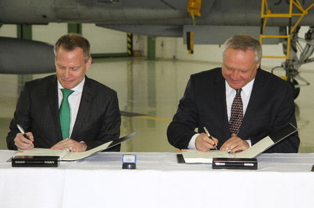 Gripeny budou střežit české nebe i nadále