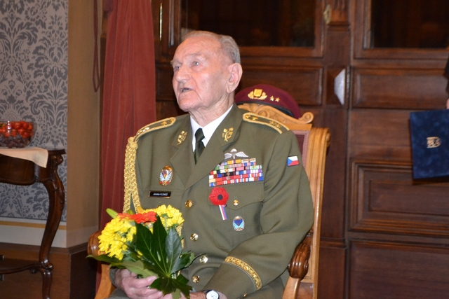 Koncert si nenechal ujít ani válečný veterán generálmajor Jaroslav Klemeš