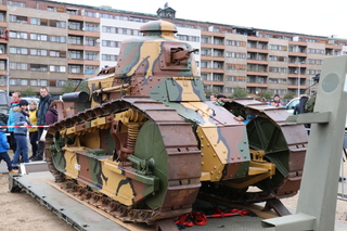 Největší zájem byl o francouzský lehký tank FT-17 z roku 1917 z fondu Vojenského historického ústavu Praha