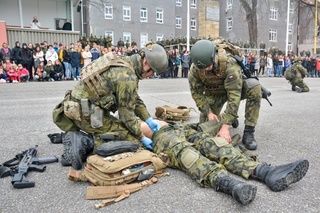 Ukázka taktické skupiny COMMANDOS pro žáky středních škol