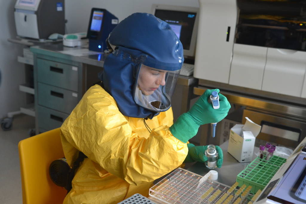 Pplk. Zbyněk Valenta má v OBO Těchonín na starosti veškeré laboratoře – mikrobiologickou, biochemickou a hematologickou