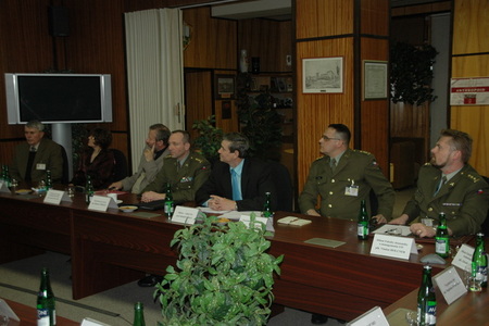  Ministr obrany navštívil Univerzitu obrany (7)