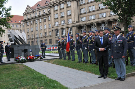 Veteráni uctili památku kamarádů, kteří se nedožili dnešních dnů 