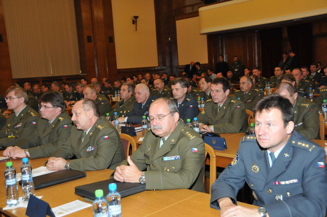 Účastníci velitelského shromáždění na MO v Praze 2.11.2011 (4)