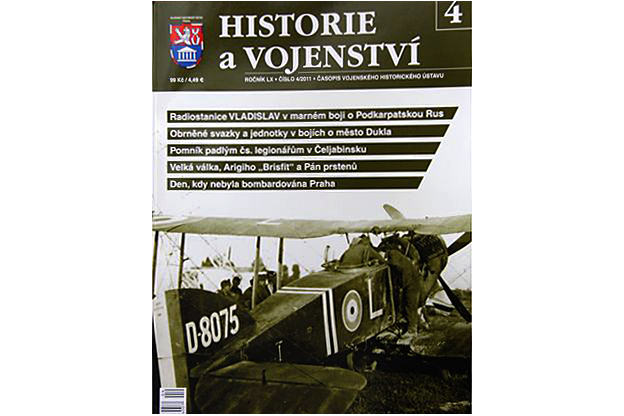 Titulní stránka Historie a vojenství 4/2011, na níž je letoun Bristol F.2B Fighter z období 1. světové války