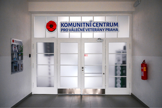  Komunitní centrum pro válečné veterány Praha sídlí v budově Domova sester nedaleko areálu ÚVN