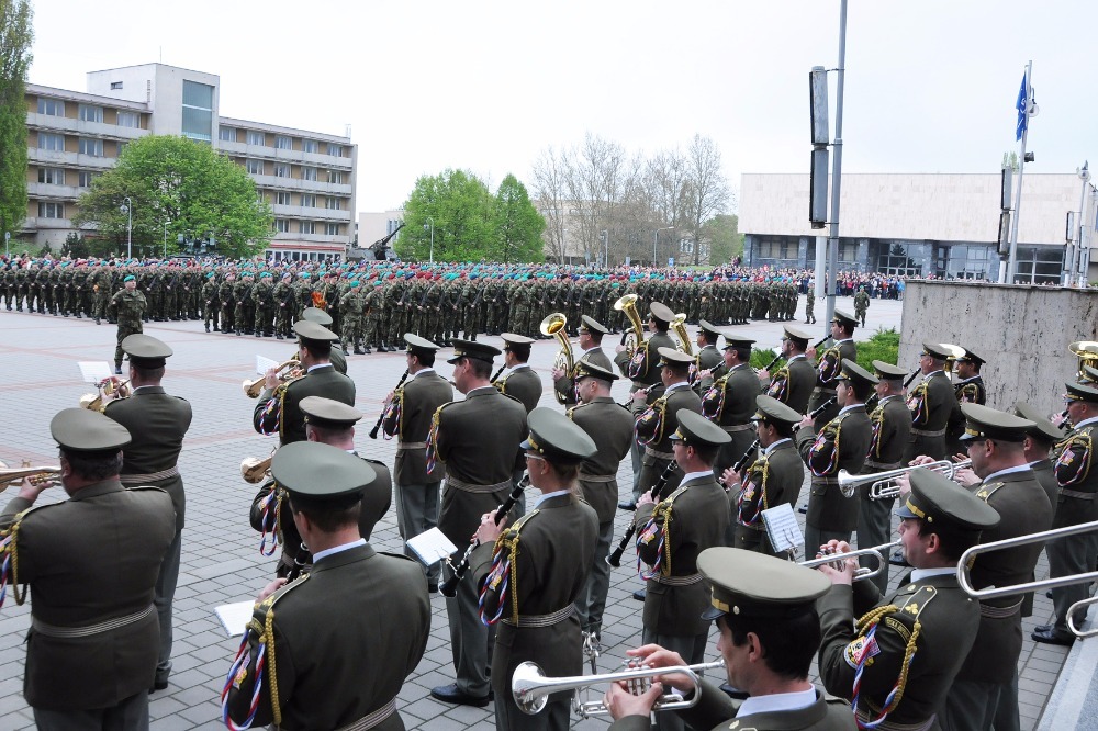  Vojenskou přísahu doprovodila Vojenská hudba Olomouc