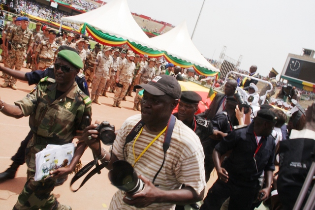 Malijský prezident přitahoval pozornost několika stovek novinářů