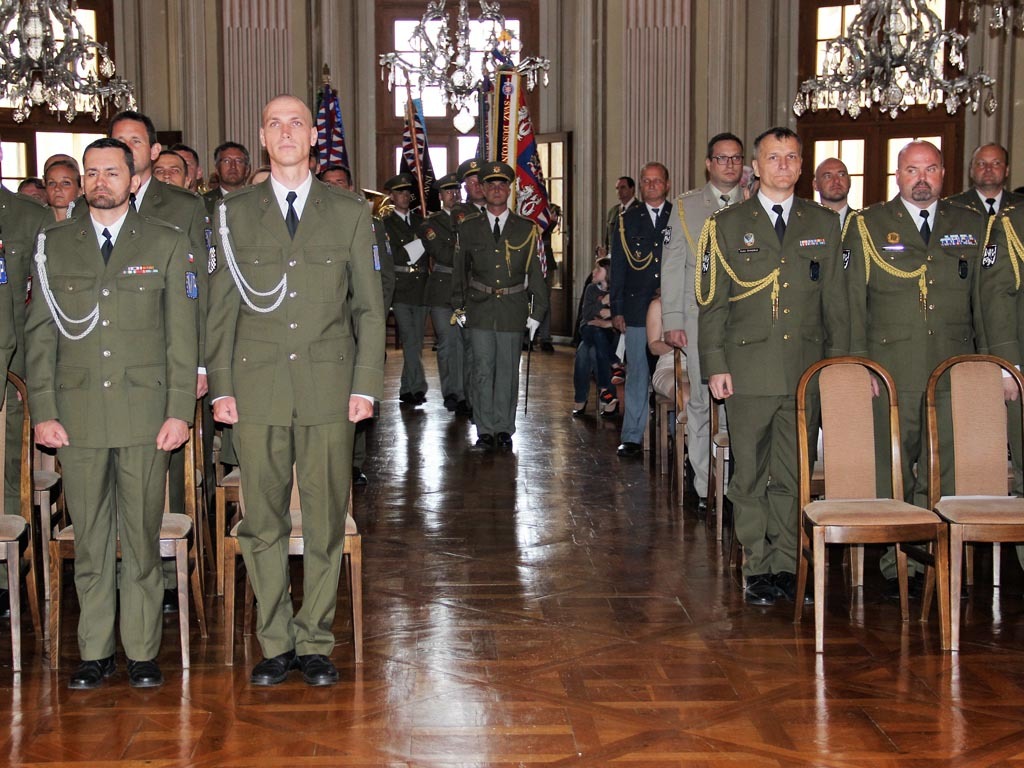 Vyřazení absolventů Odborného kurzu Vojenské policie