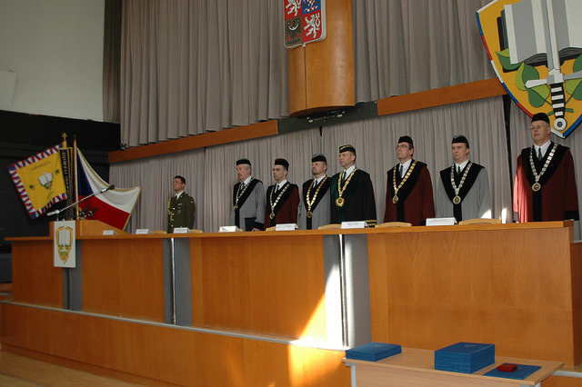 Předsednictvo slavnostních promocí doktorandů