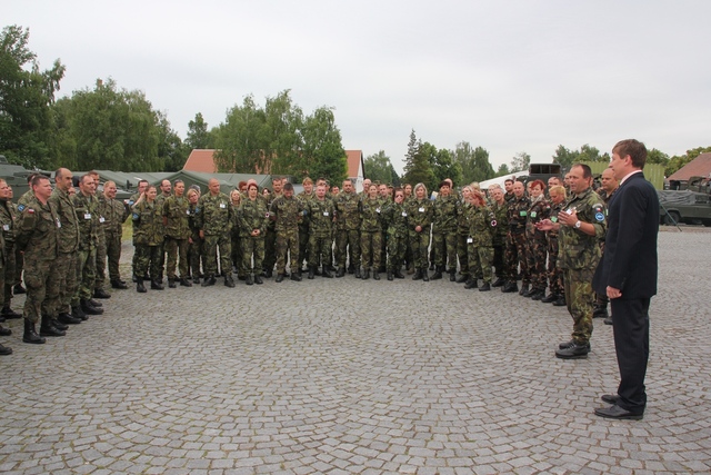 Zdravotnický tým ÚU V4 EUBG při hodnocení cvičení