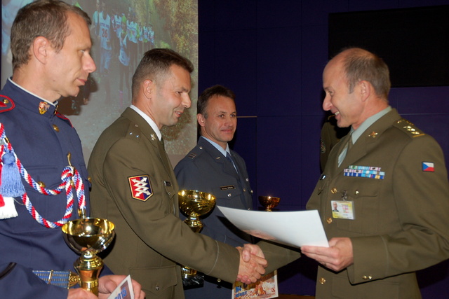  Pětinásobný vítěz Běžecké ligy, des. Marek Štěpán, řidič roty logistiky Centra operačně taktických systémů velení a řízení z Lipníku n. Bečvou.