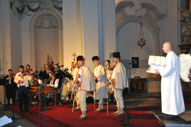 Vánoční koncert Vojenského uměleckého souboru Ondráš (2)