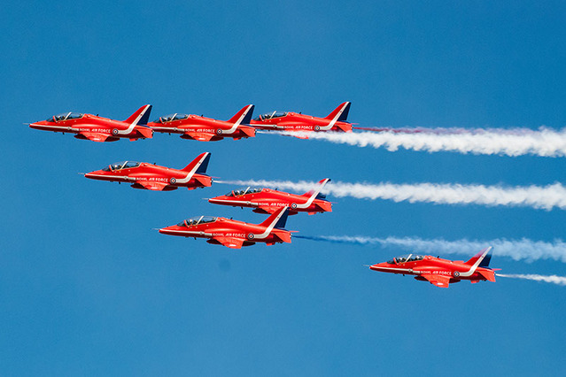 Legendární akrobatická skupina Red Arrows