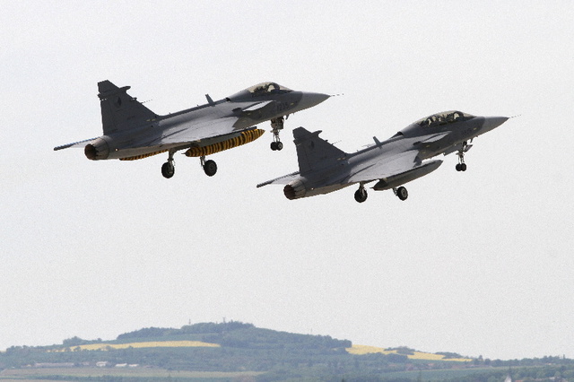  Start letounů JAS-39C a JAS-39D