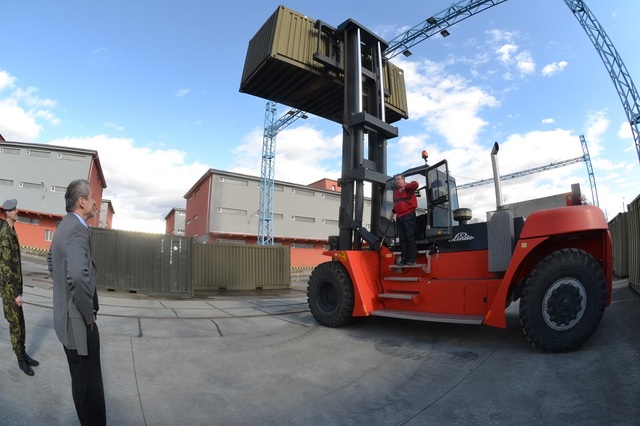 Ministr obrany Martin Stropnický na pracovní návštěvě ve Štěpánově