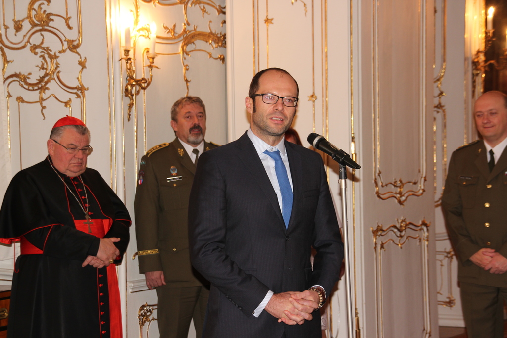  Zdravice náměstka ministra a ředitele sekce ekonomické MO Pavla Berana
