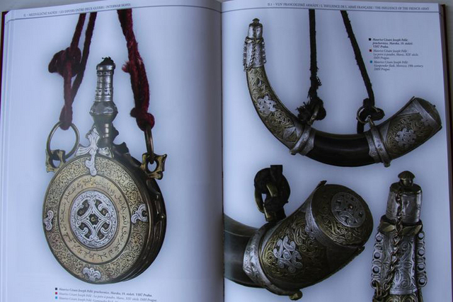 Některé historické předměty patřící generálu Pelléovi
