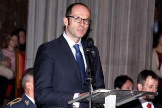 Náměstek ministra obrany Pavel Beran se v projevu zmínil například o 24. jednotce AAT. Jednalo se o poslední český letecký poradní tým, který pomáhal afghánským pilotům a leteckému personálu.
