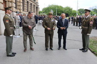 Přestřižení pásky