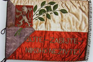 Praporec věnovaný městem Portel 3. baterii dělostřeleckého pluku 1. československé armády ve Francii, 1940