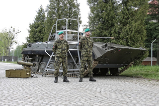 Bojová verze bojového vozidla pěchoty BVP-2