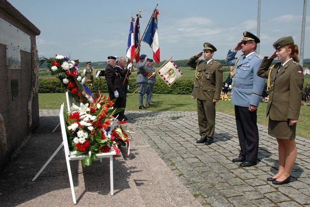 Památku čs. legionářů uctil také plukovník Jakůbek z Vojenské kanceláře prezidenta republiky