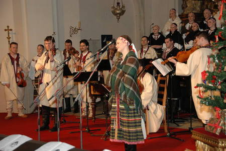 Z vánočního setkání s Ondrášem ve vojenském kostele sv. Jana Nepomuckého (2)