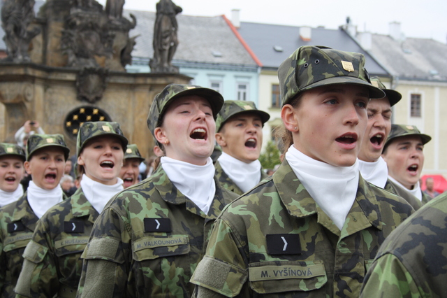 Slavnostní slib žáků prvních ročníků zněl jednohlasně na náměstí v Moravské Třebové 