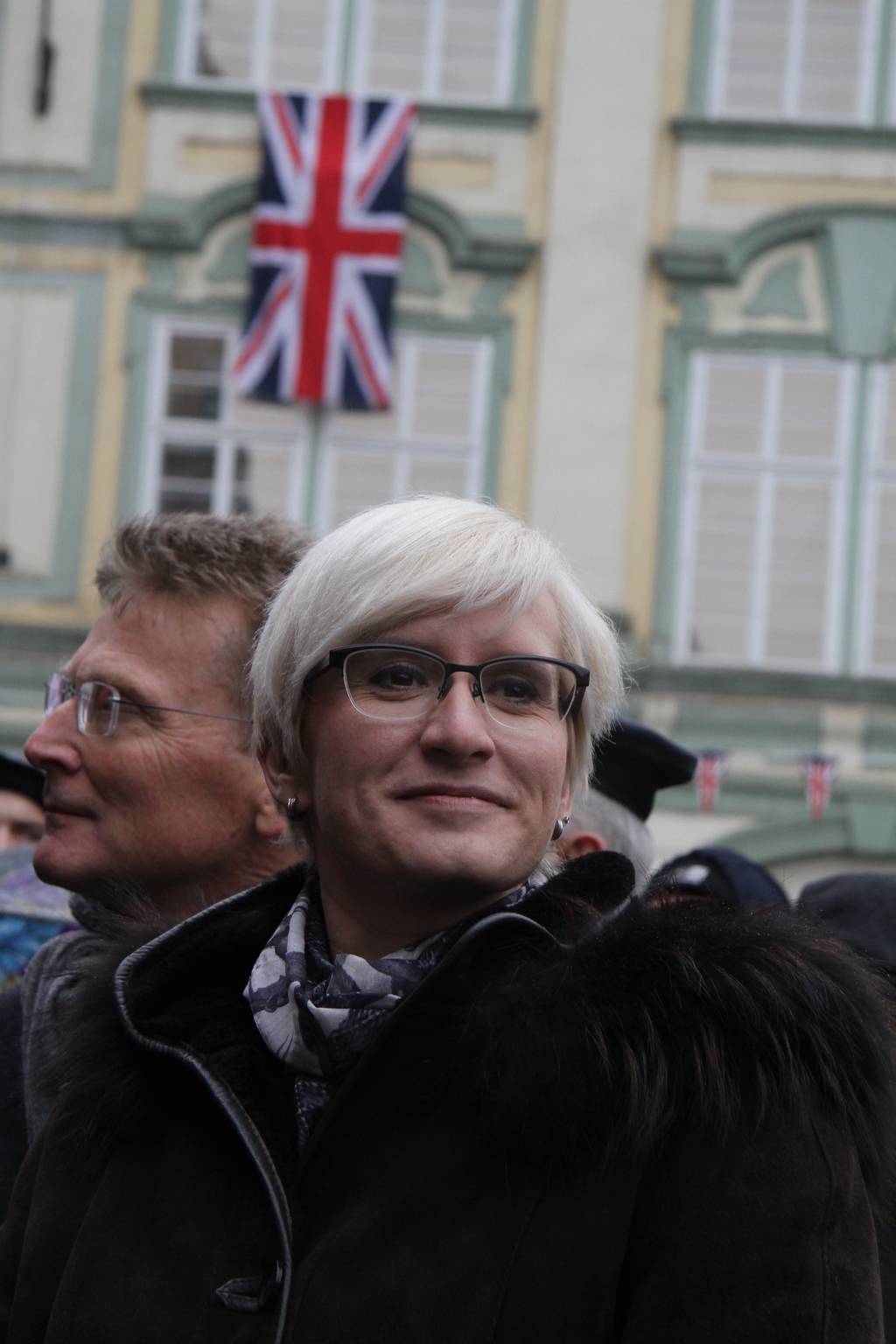 Ministryně obrany Karla Šlechtová a velvyslanec Velké Británie v ČR Nick Archer