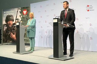 Z tiskové konference