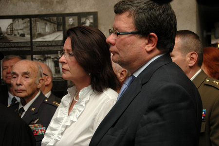 Ministr obrany a předsedkyně Poslanecké sněmovny Miroslava Němcová