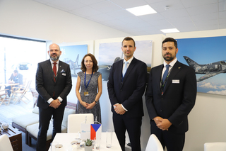 Na airshow v britském Farnborough se začala psát nová kapitola uplatnění českých letounů v USA