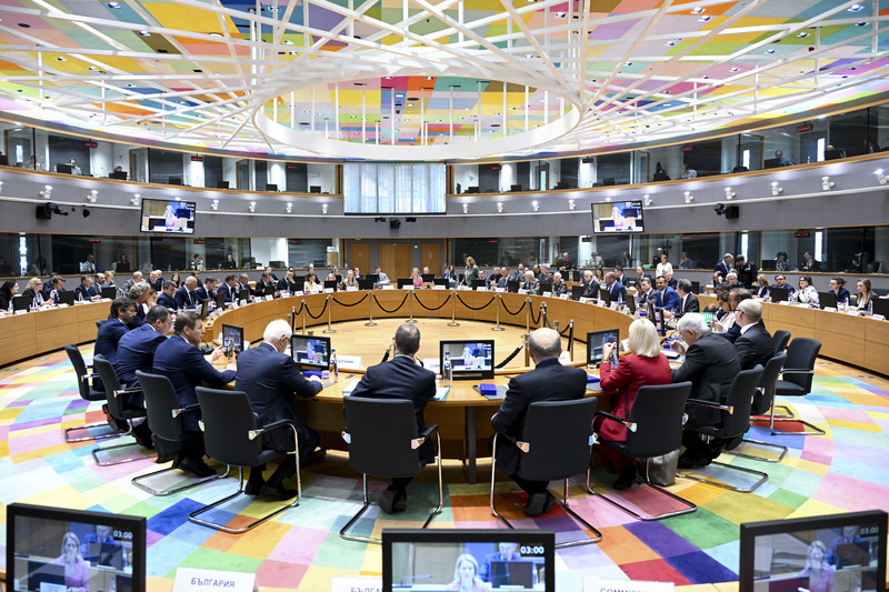 Ministři obrany EU jednali v Bruselu o podpoře Ukrajiny i Bílé knize
