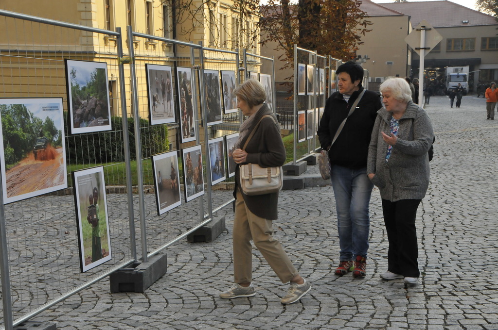 Výstava Ten druhý život ukazuje fotografie z misí