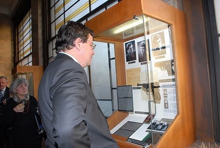 Ministr obrany Alexandr Vondra hovořil na půdě VHÚ Praha o potřebě hrdinství 7
