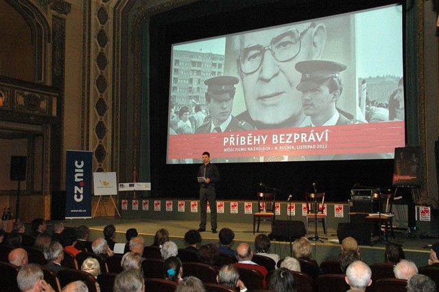 Příběhy bezpráví v pražském kině Lucerna