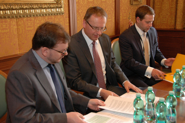 Z návštěvy nového výkonného ředitele Evropské obranné agentury v Praze 2