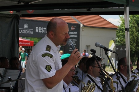 Muzikanti a sólisté Big Bandu Ústřední hudby po celý den hráli příjemné melodie a postarali se o skvělou atmosféru